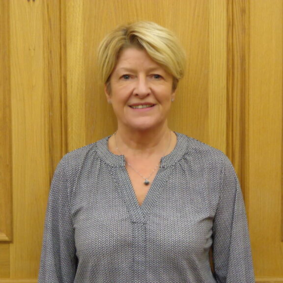 Ann-Mullan-11.18-1-768x576 Ann-Mullan-11.18-1-768x576